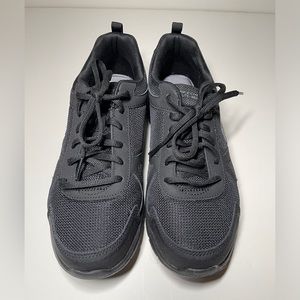 Sketchers black running shoes NEW